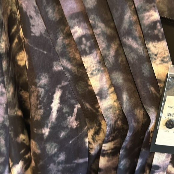 NWT arms York size 22/24 tunic - Picture 3 of 4